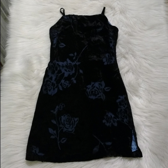 VINTAGE Black Velvet Box Cut Body Con Zip Up Back Mini Dress - Picture 6 of 15